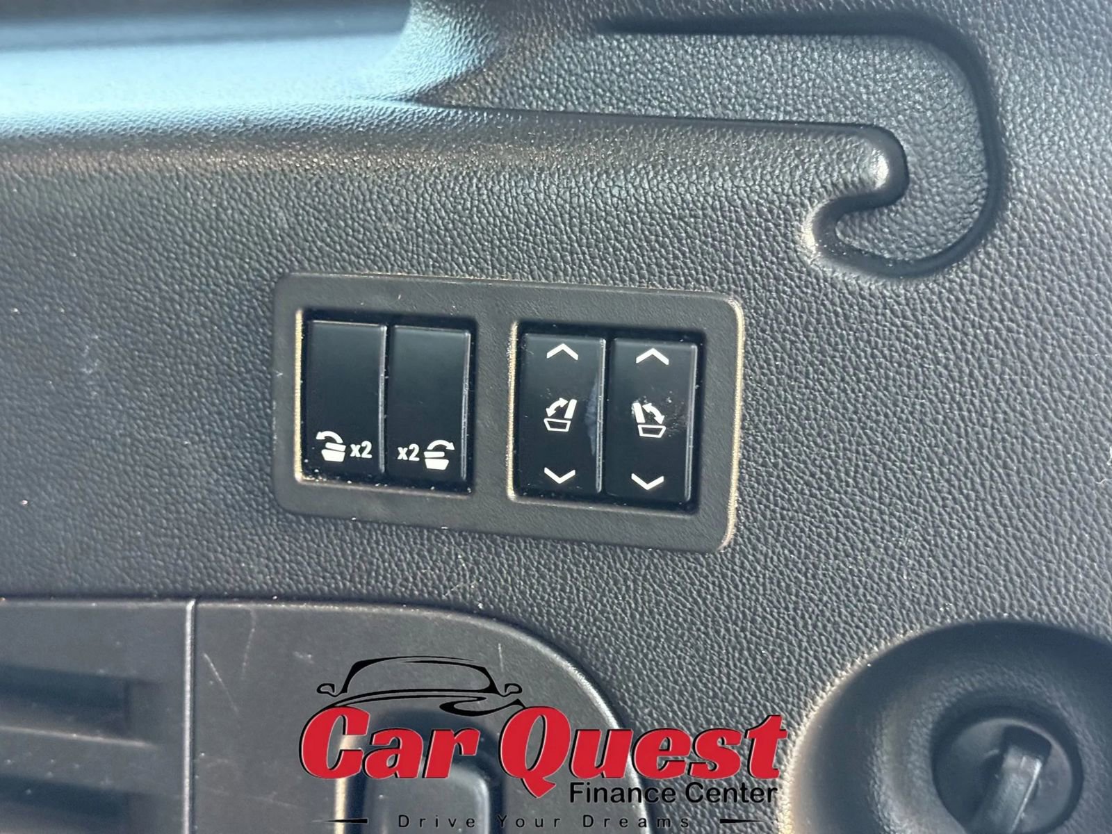 Used 2016 GMC Yukon XL SLT w/ Open Road Package AWD/4WD image 20