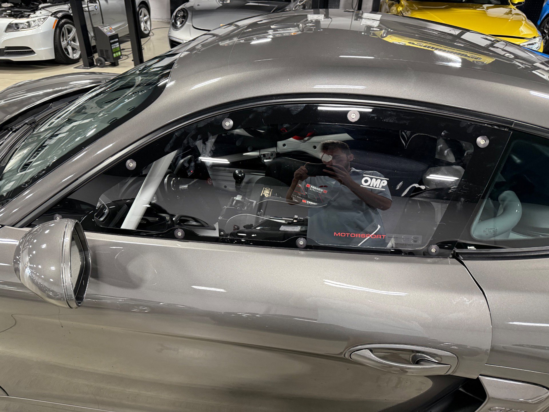 Used 2016 Porsche Cayman GT4 image 14