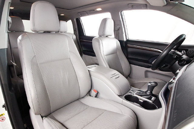 Used 2015 Toyota Highlander Limited Platinum AWD/4WD image 20