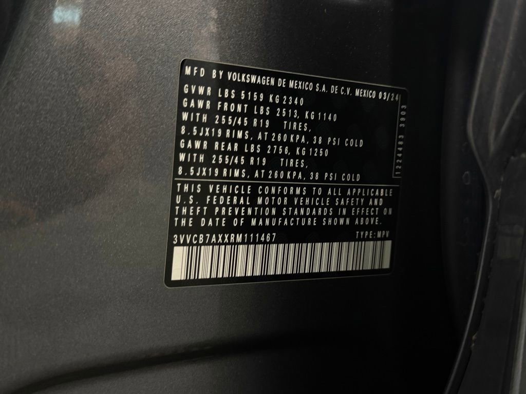 Used 2024 Volkswagen Tiguan SE R-Line image 33