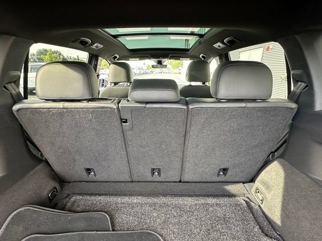 Used 2023 Volkswagen Tiguan SE R-Line AWD/4WD image 17