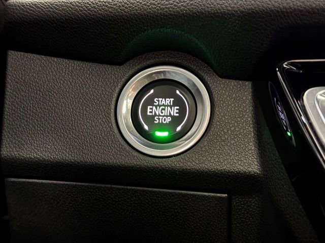 Used 2024 Chevrolet Traverse RS image 23