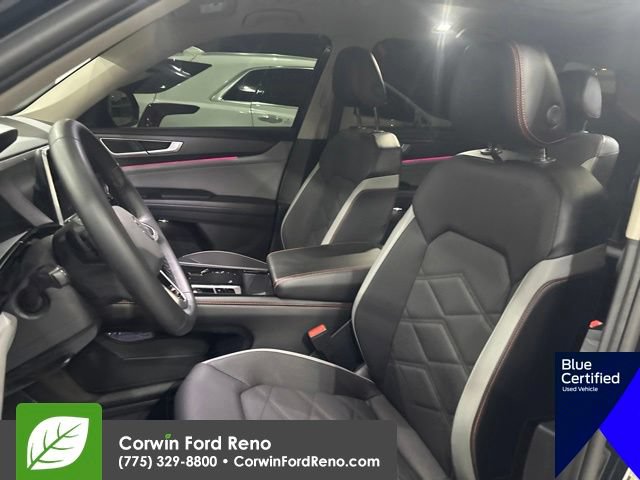 Used 2024 Volkswagen Atlas Peak Edition SEL AWD/4WD image 15