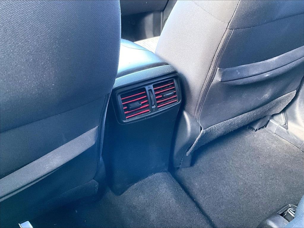 Used 2019 Nissan Rogue SV w/ Sun & Sound Touring Package image 30