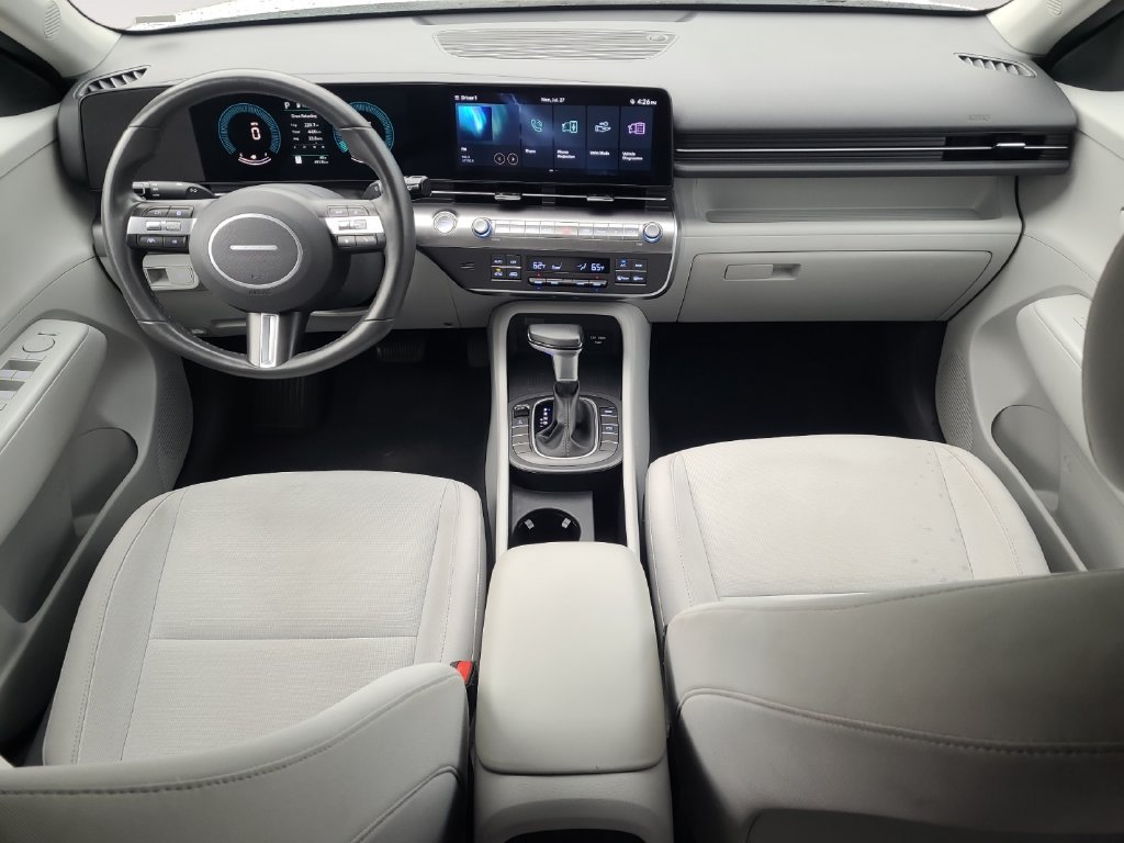 Used 2025 Hyundai Kona SEL AWD/4WD image 10