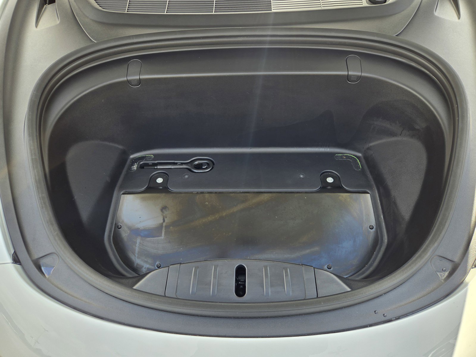 Used 2018 Tesla Model 3 Long Range RWD image 26