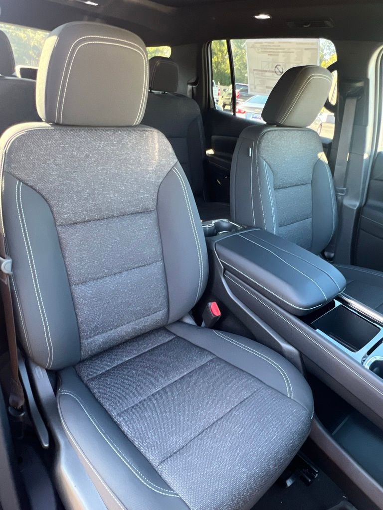 New 2026 Chevrolet Traverse LT image 17