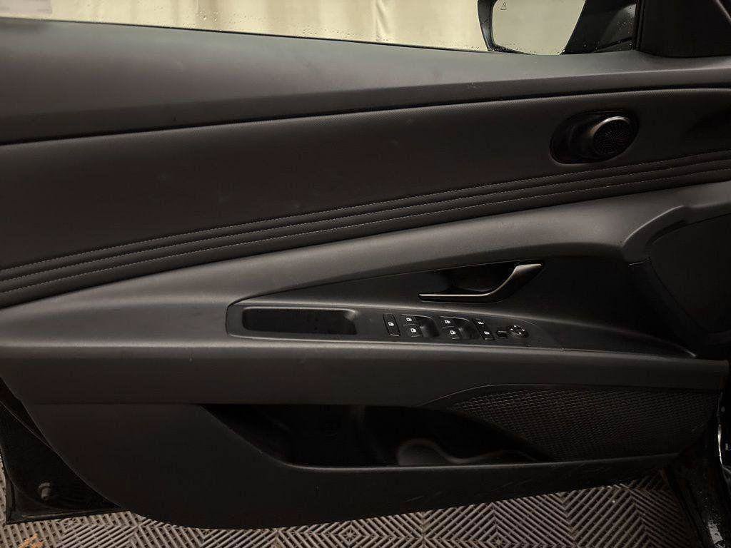 New 2026 Hyundai Elantra Sport FWD image 10