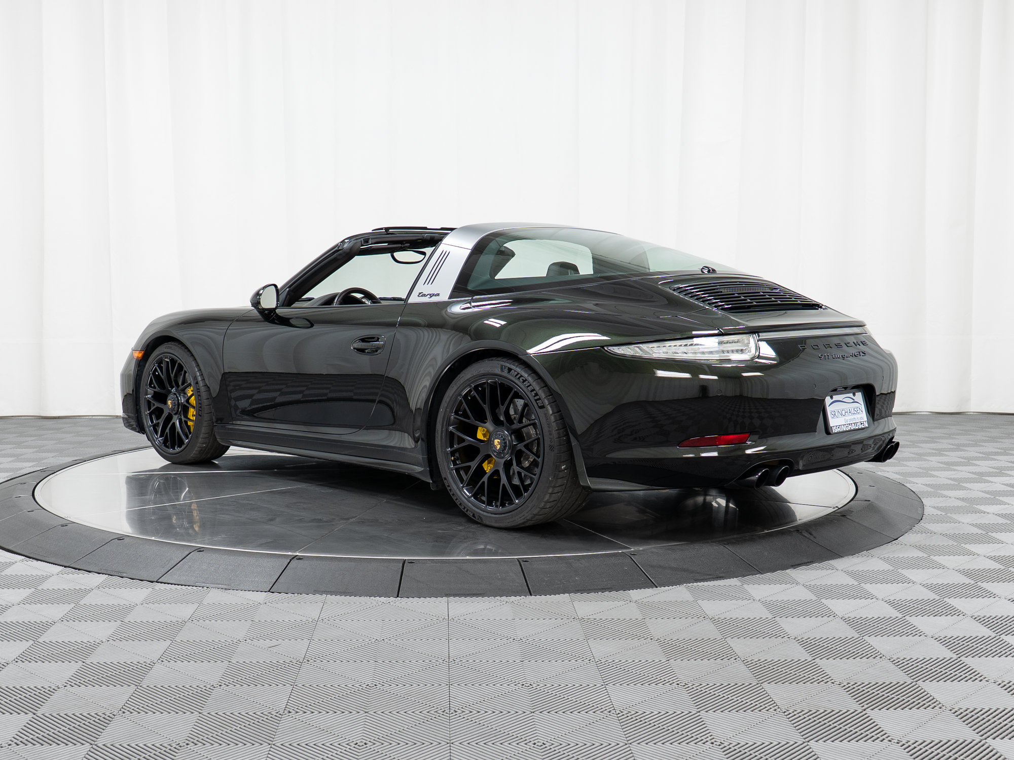 Certified 2016 Porsche 911 Targa 4 GTS AWD/4WD image 3