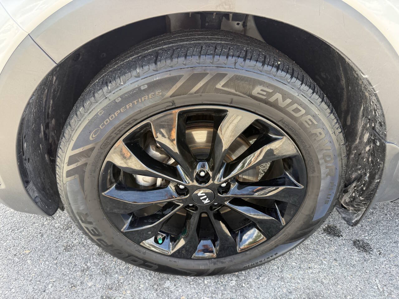 Used 2020 Kia Sorento S AWD/4WD image 18