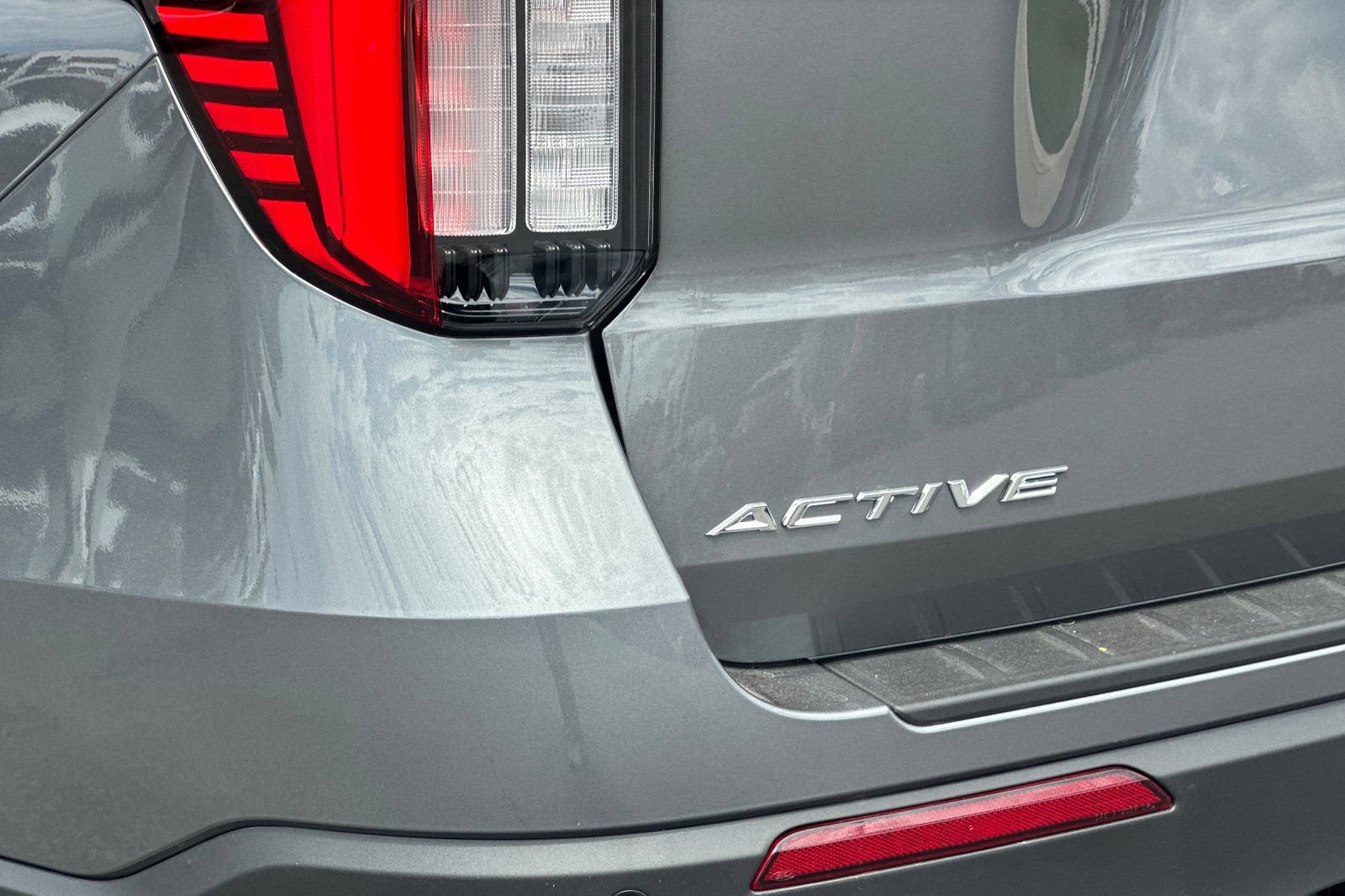 New 2026 Ford Explorer Active w/ Active Comfort Package RWD image 27