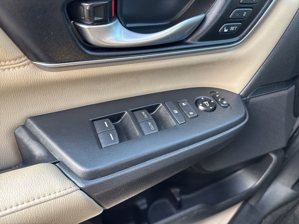 Certified 2017 Honda CR-V Touring image 28