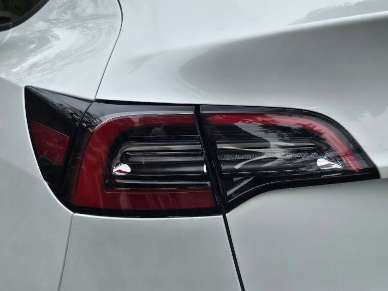 Used 2021 Tesla Model Y Long Range image 27