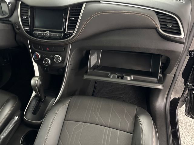 Used 2022 Chevrolet Trax LT w/ LT Convenience Package image 22