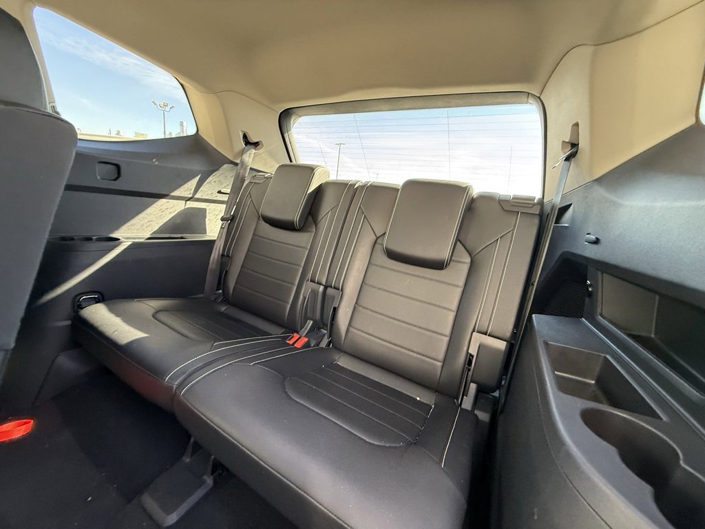 Used 2025 Volkswagen Atlas SEL image 8