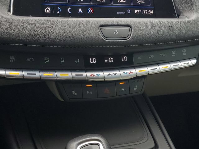 Used 2019 Cadillac XT4 Premium Luxury w/ Cold Weather Package AWD/4WD image 30