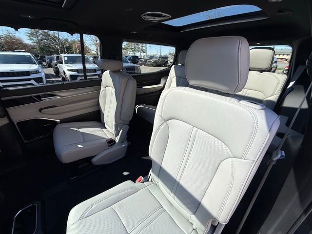 New 2026 Jeep Grand Wagoneer Limited AWD/4WD image 21
