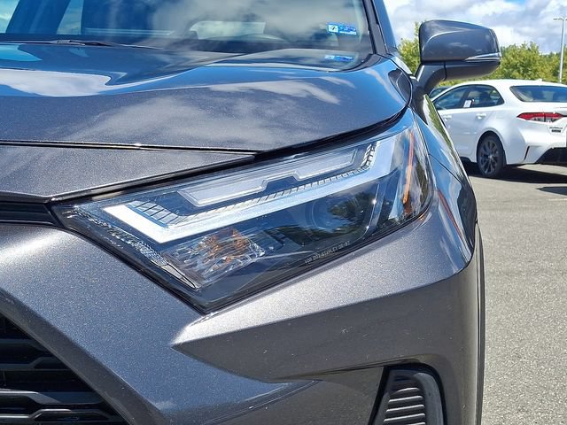 Used 2025 Toyota RAV4 XLE AWD/4WD image 9