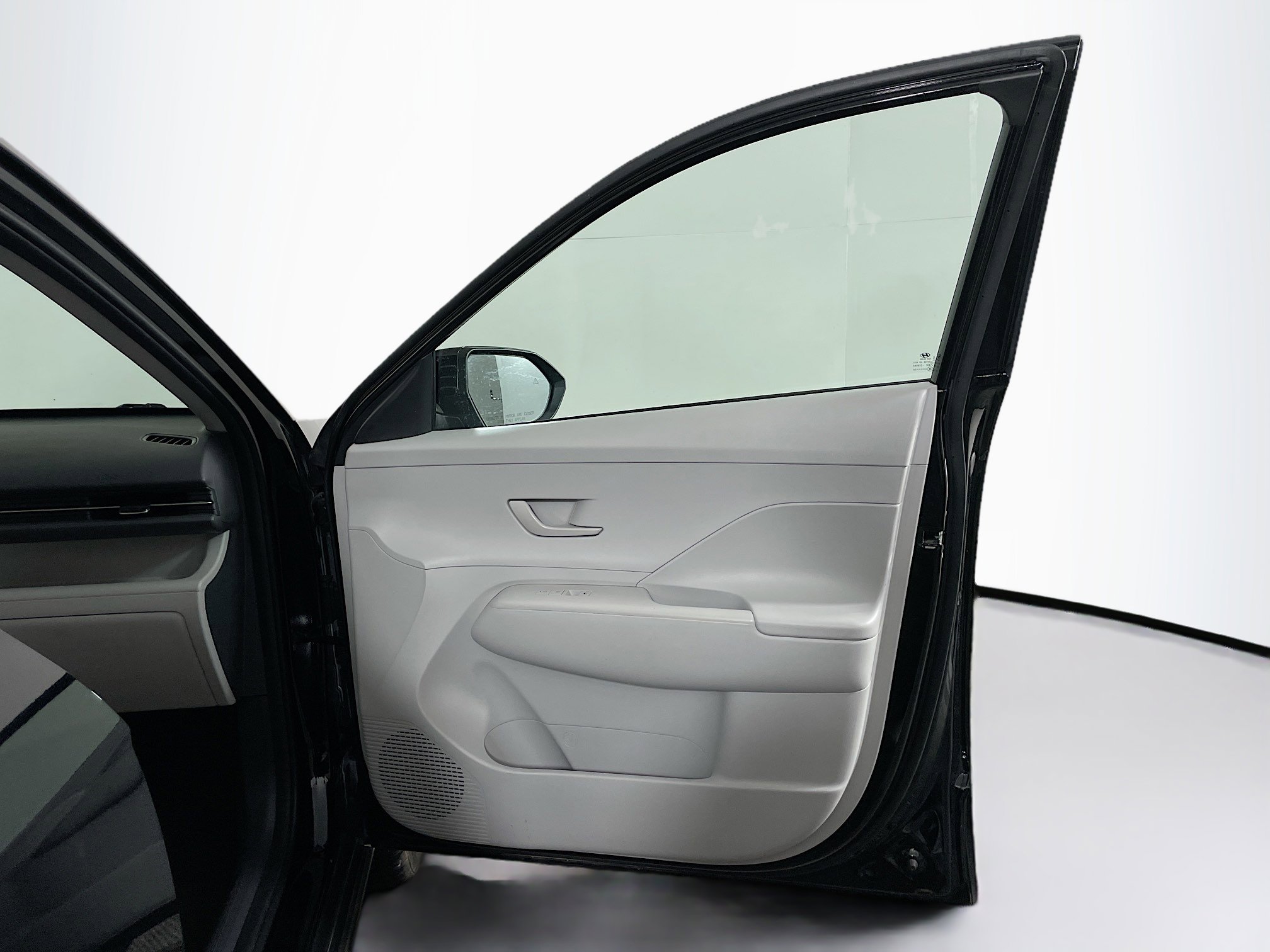 Used 2024 Hyundai Kona SEL image 30