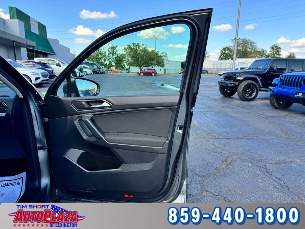 Used 2018 Volkswagen Tiguan S FWD image 47