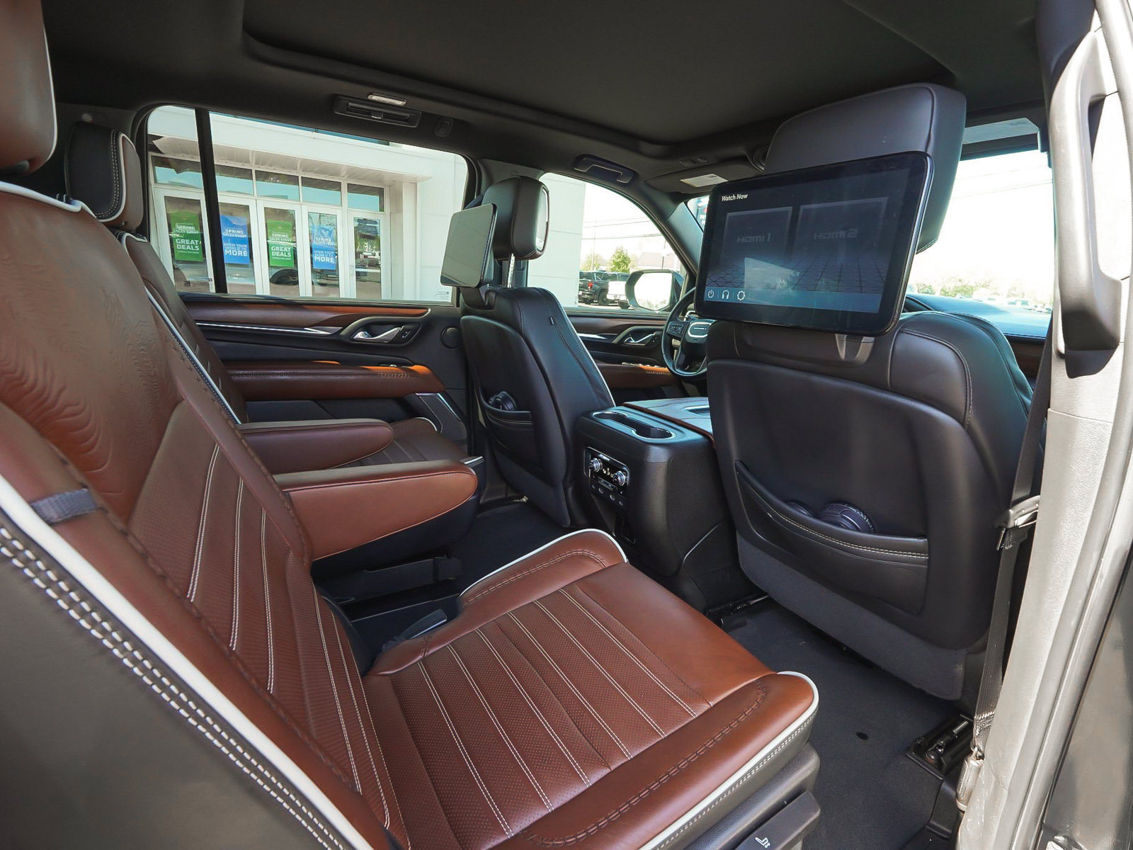 Used 2023 GMC Yukon XL Denali Ultimate AWD/4WD image 43