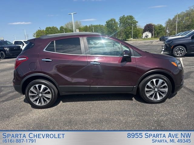 Used 2017 Buick Encore Essence FWD image 2