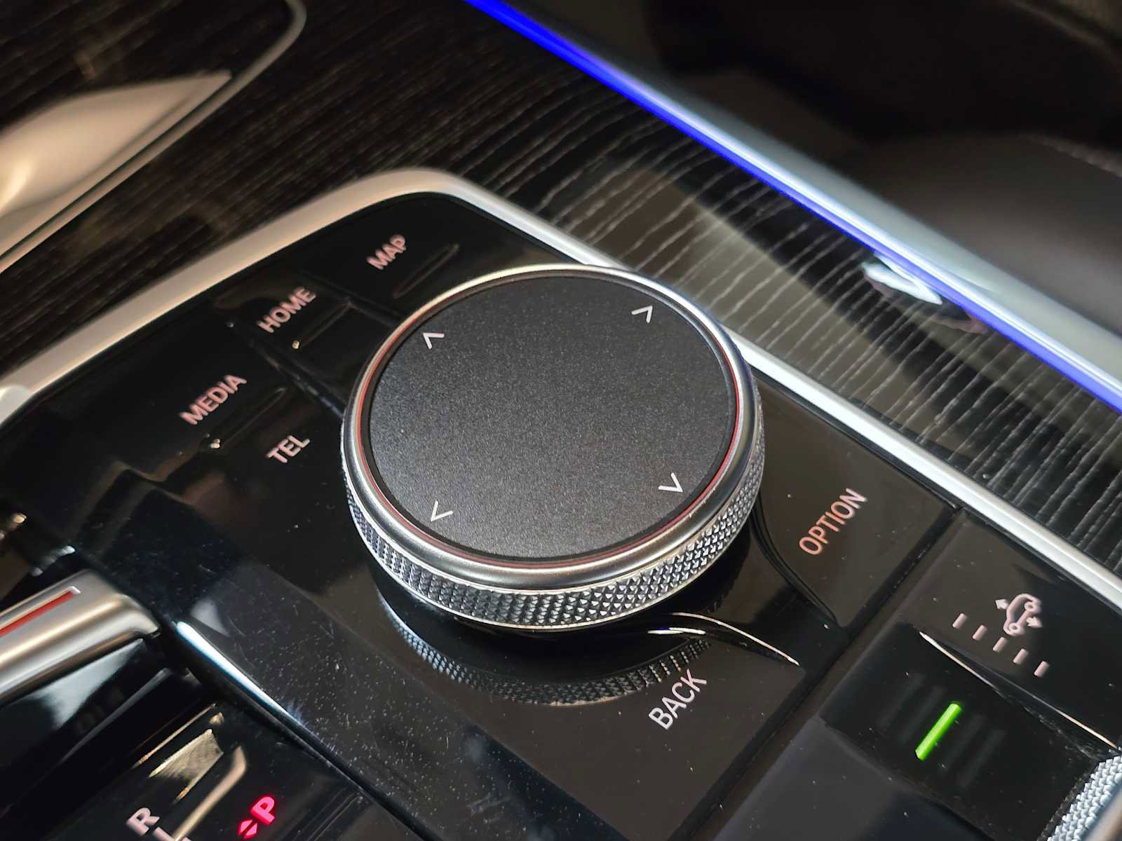 Used 2023 BMW X7 M60i w/ Climate Comfort Package image 36