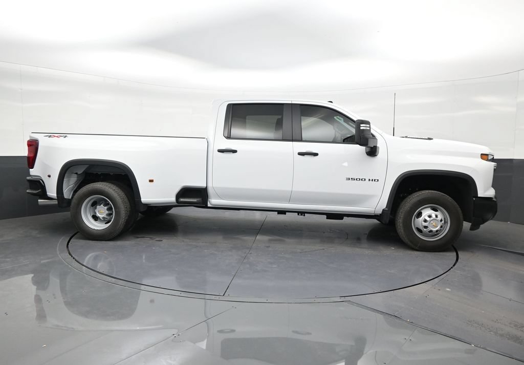 Used 2026 Chevrolet Silverado 3500 W/T AWD/4WD image 6