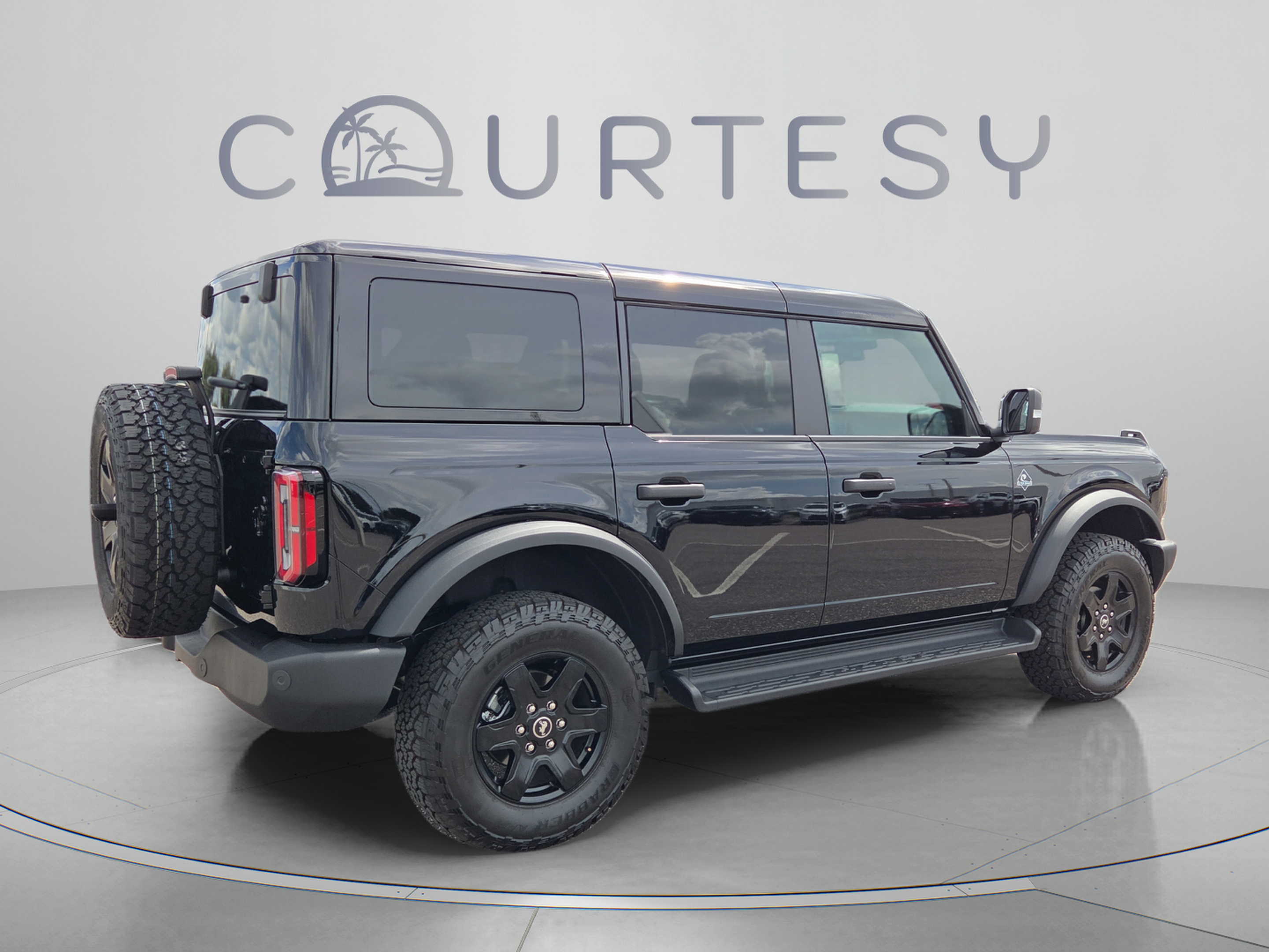 Used 2025 Ford Bronco Outer Banks AWD/4WD image 5