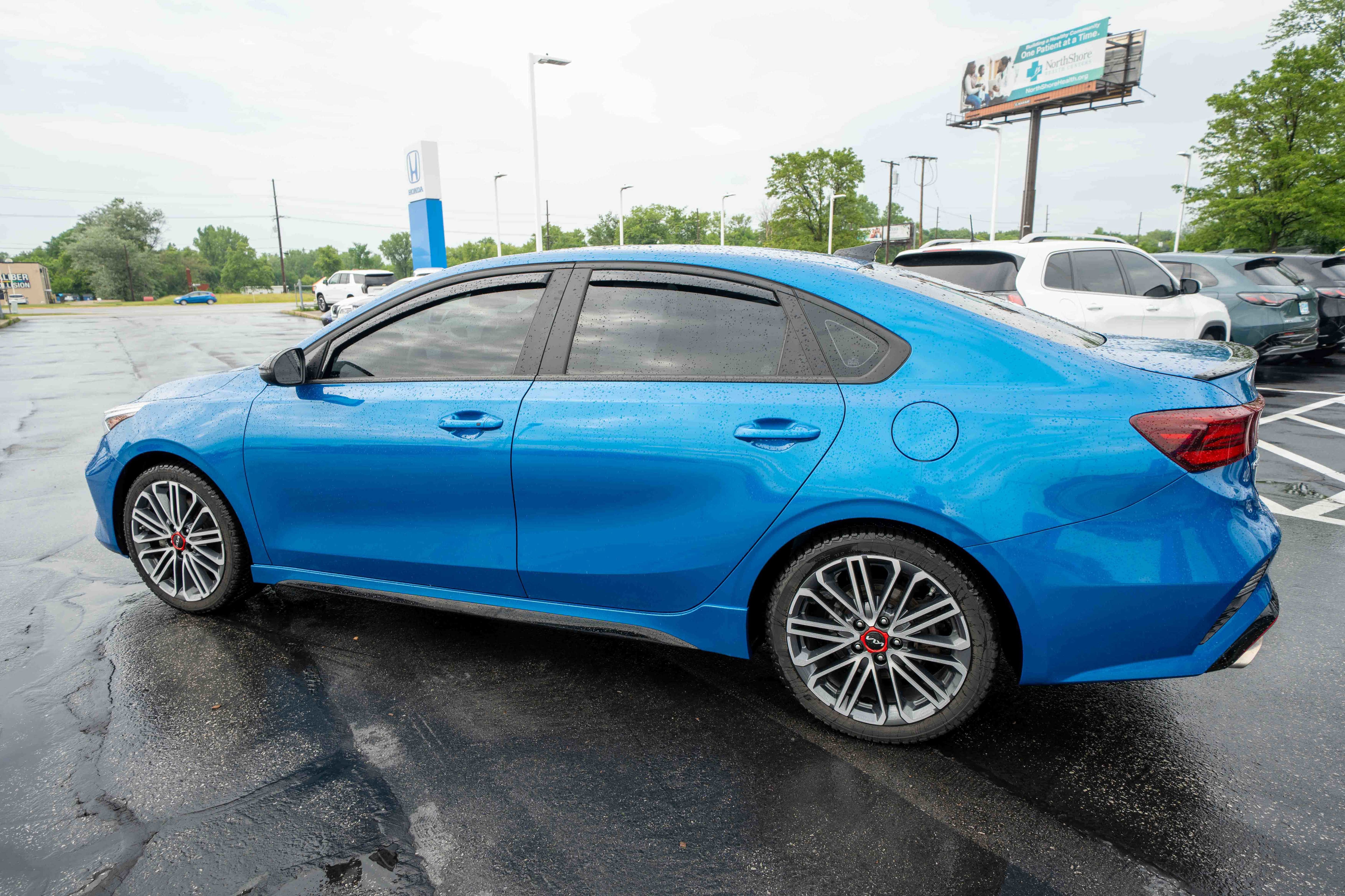 Used 2023 Kia Forte GT w/ GT2 Package FWD image 4