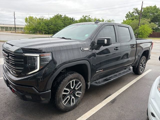 Used 2024 GMC Sierra 1500 AT4 w/ Technology Package AWD/4WD image 1