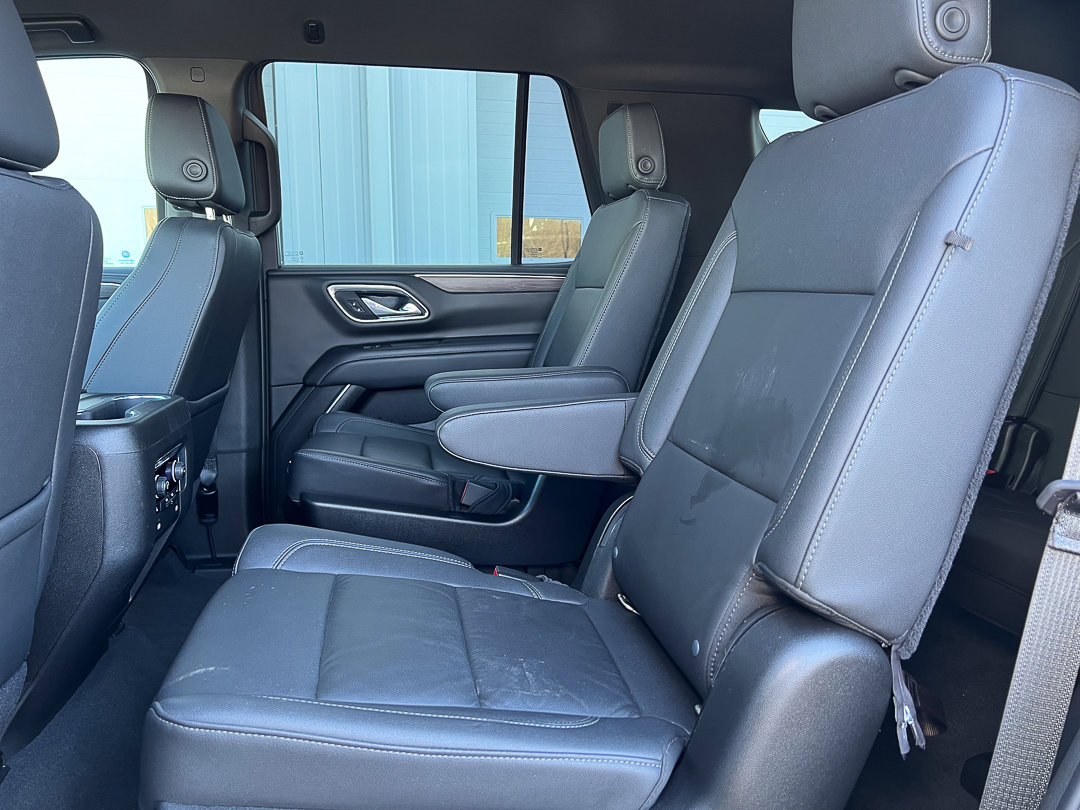 Used 2021 Chevrolet Tahoe Z71 w/ Z71 Off-Road Package AWD/4WD image 28