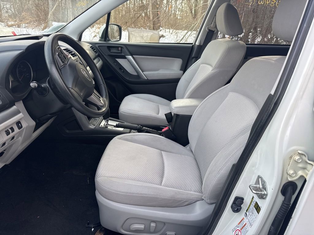 Used 2014 Subaru Forester 2.5i Premium w/ All-Weather Package image 9