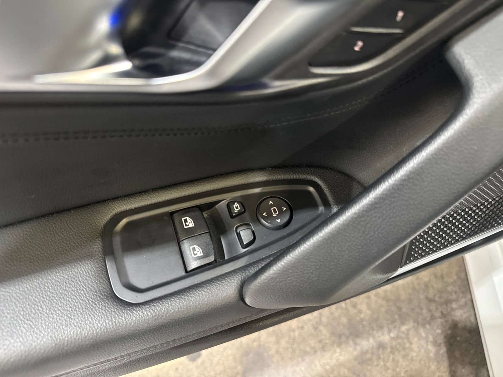 Used 2020 BMW Z4 sDrive30i w/ M Sport Package RWD image 23