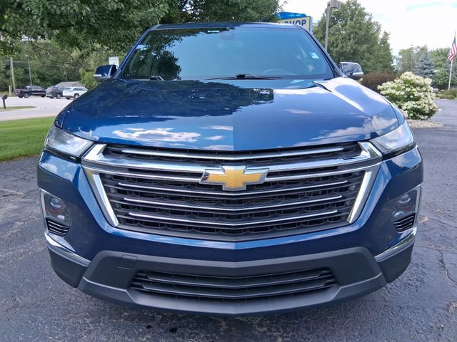 Used 2023 Chevrolet Traverse LT w/ LPO, Floor Liner Package AWD/4WD image 2