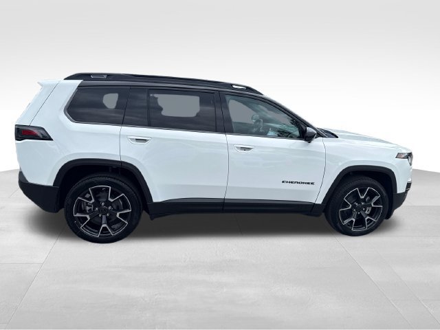 New 2026 Jeep Cherokee Overland w/ Advanced Pro Tech Group AWD/4WD image 8