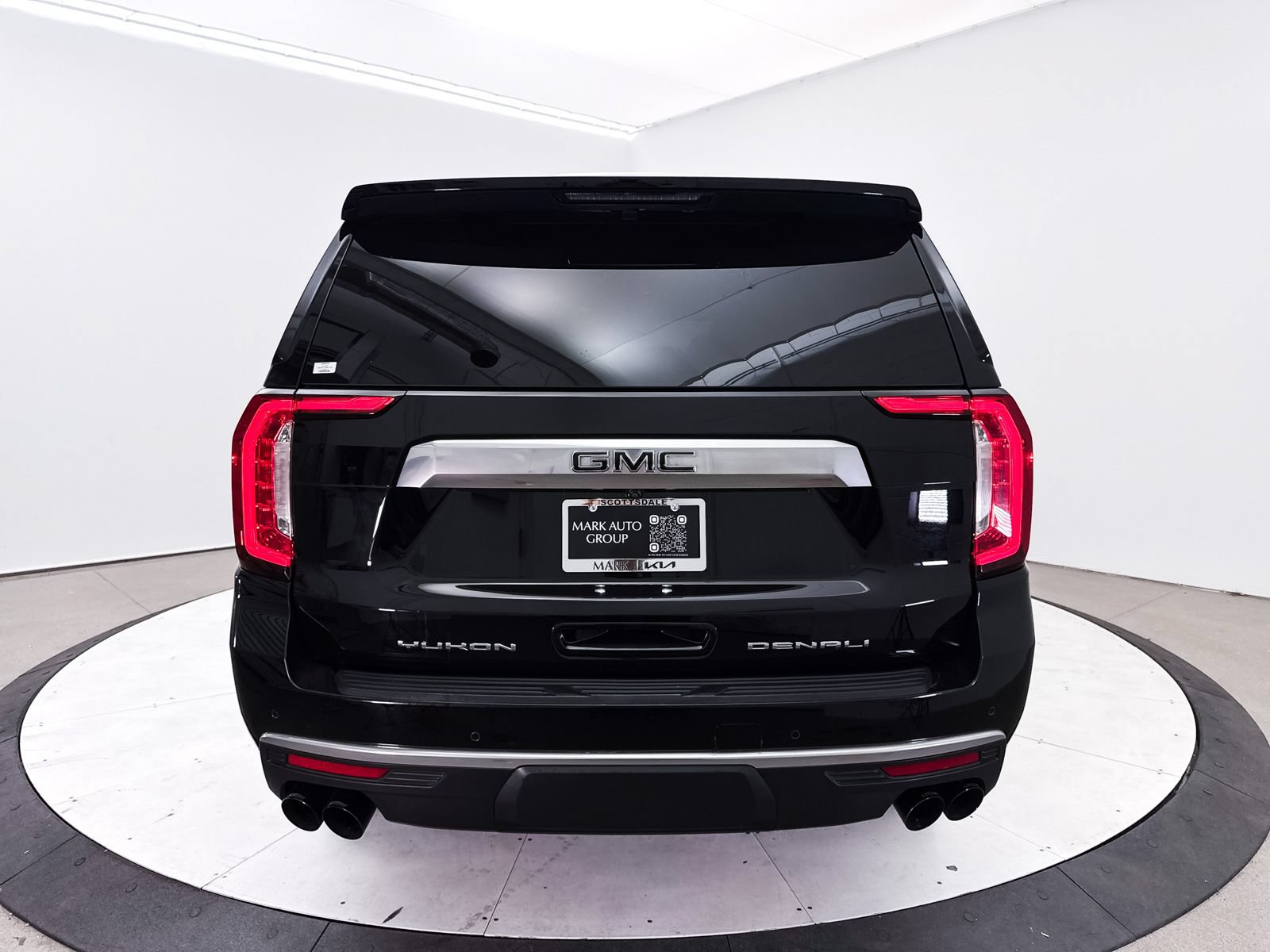 Used 2022 GMC Yukon XL Denali AWD/4WD image 19