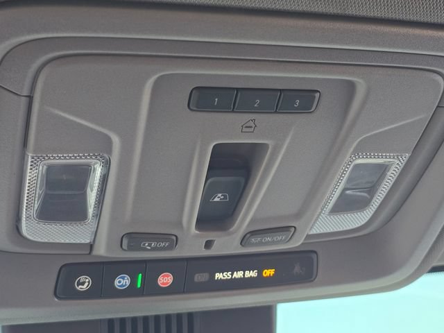 Used 2022 Chevrolet Silverado 1500 RST w/ Convenience Package II AWD/4WD image 24