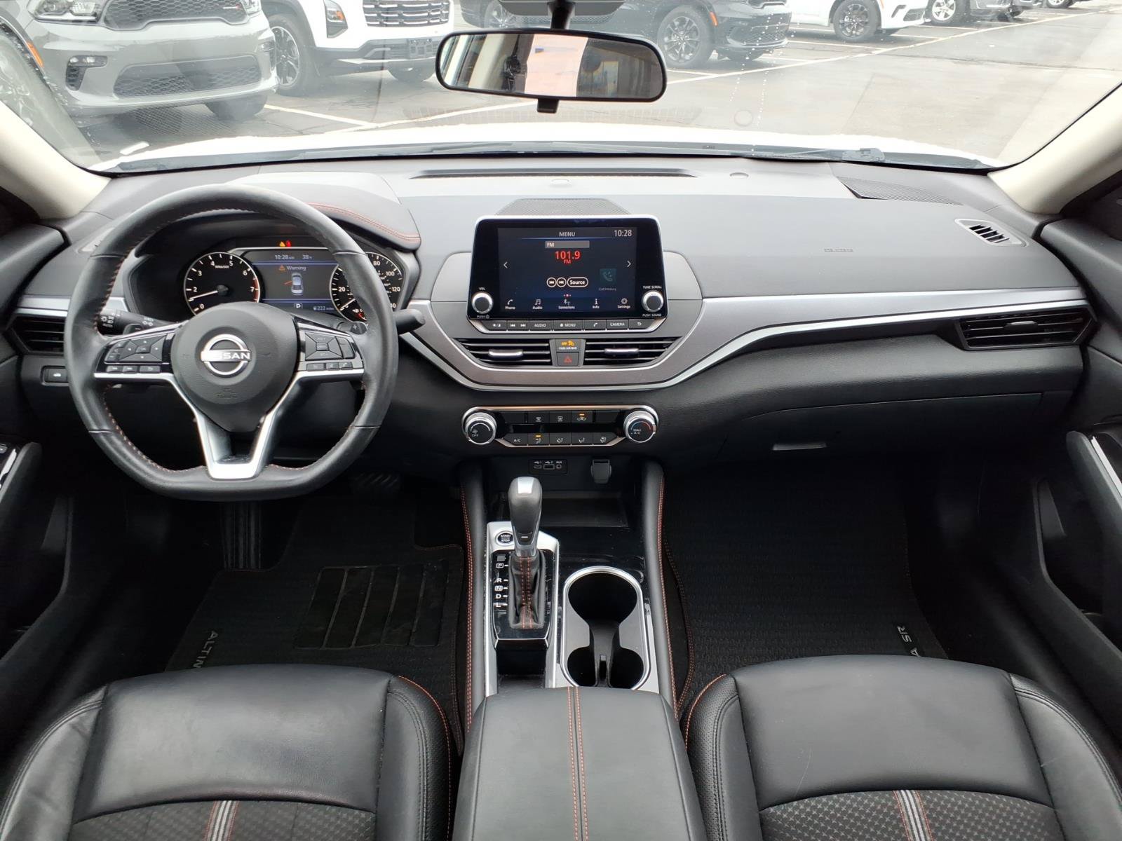 Used 2023 Nissan Altima 2.5 SR FWD image 13