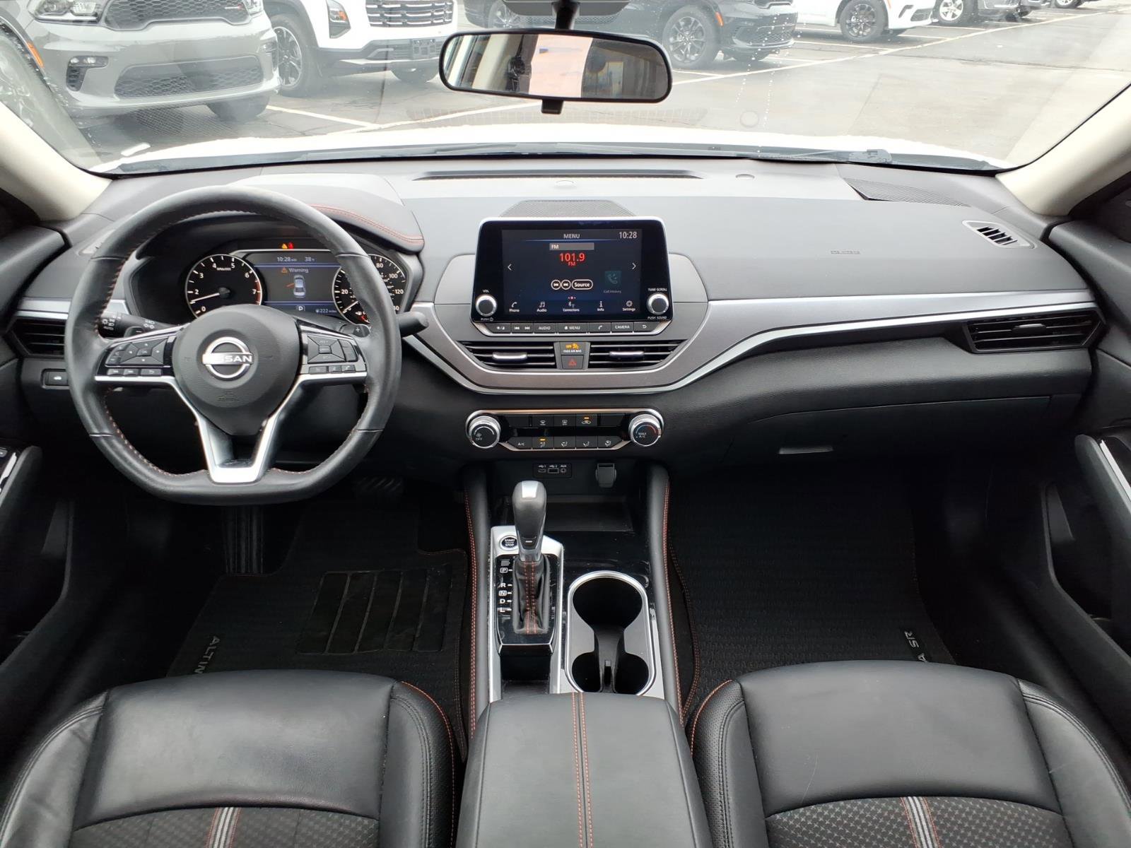 Used 2023 Nissan Altima 2.5 SR image 13