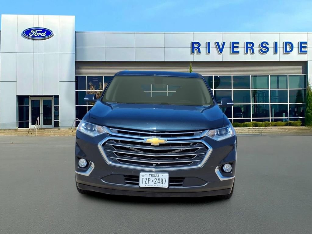Used 2021 Chevrolet Traverse LT w/ LT Premium Package FWD image 2