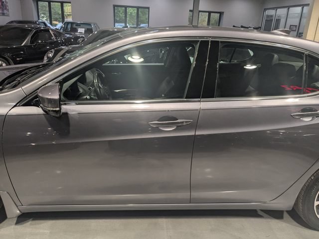 Used 2017 Acura TLX V6 w/ Technology Package FWD image 5