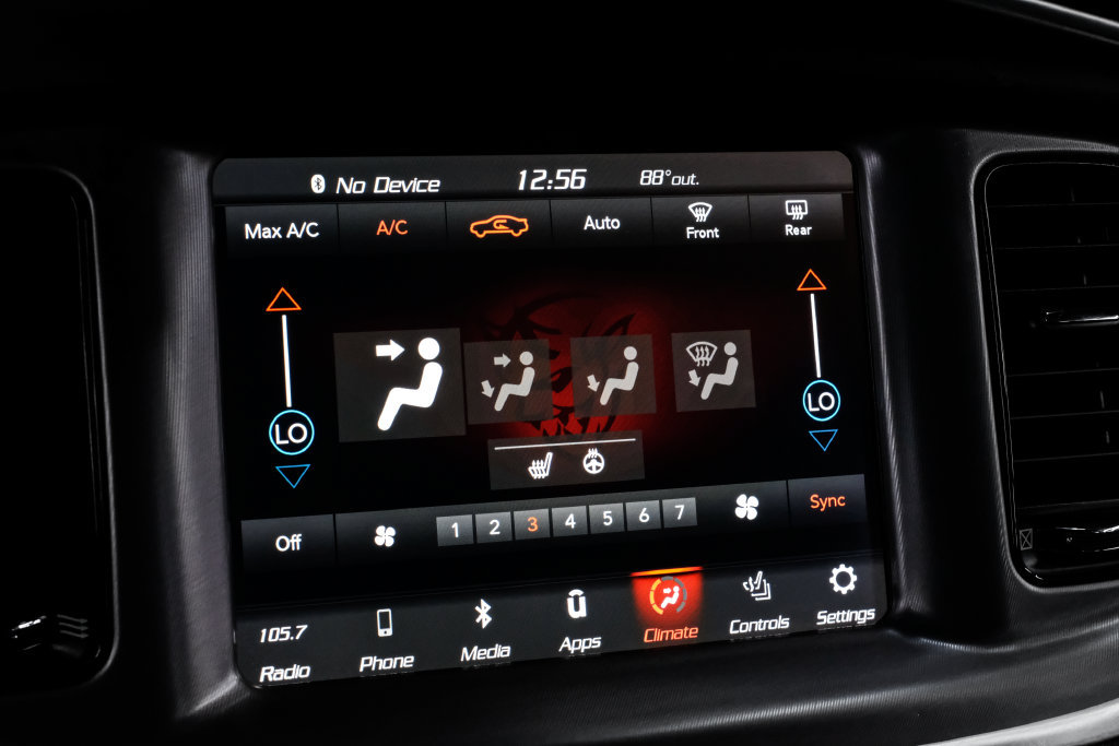 Used 2019 Dodge Charger SXT w/ Blacktop Package AWD/4WD image 37