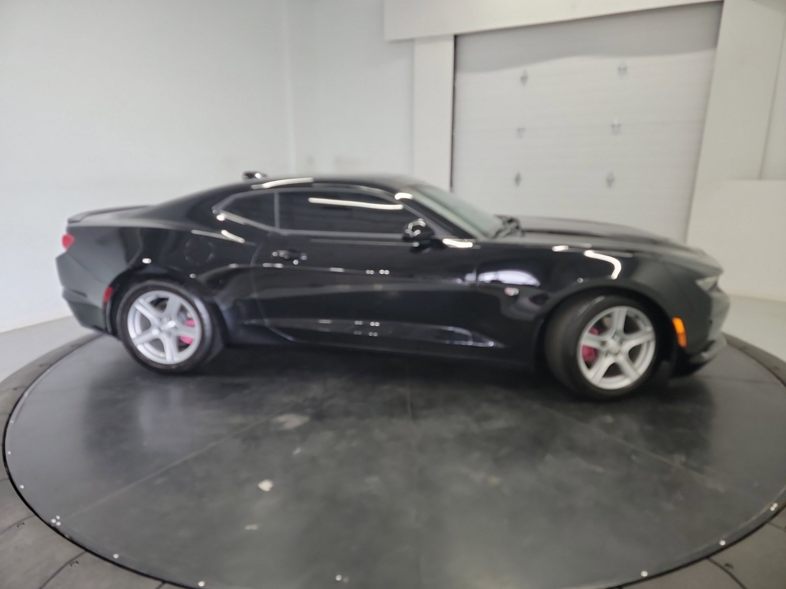 Used 2021 Chevrolet Camaro LT RWD image 11