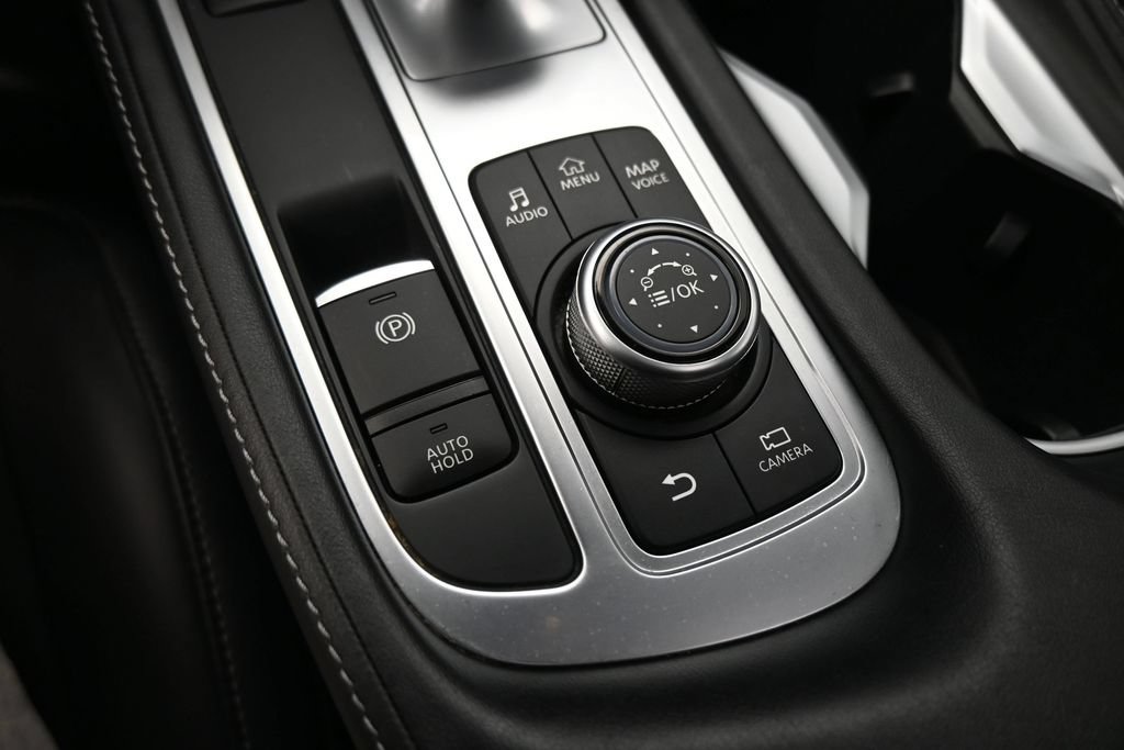 Used 2023 INFINITI QX60 Luxe w/ Vision Package FWD image 18