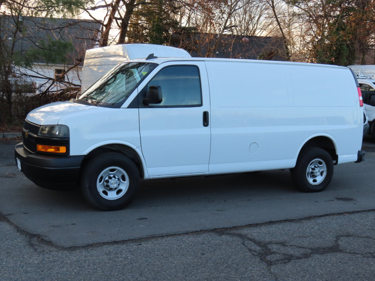 Used 2021 Chevrolet Express 2500 w/ Driver Convenience Package image 2