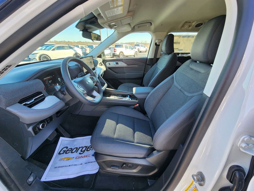 New 2026 Ford Explorer Active image 19