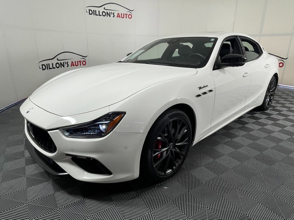 Used 2022 Maserati Ghibli Modena image 2