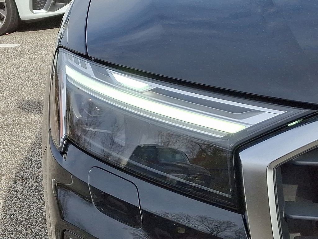 Certified 2025 Audi Q7 3.0T Premium w/ Convenience Package image 9