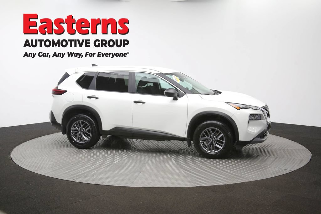 Used 2023 Nissan Rogue S AWD/4WD image 48